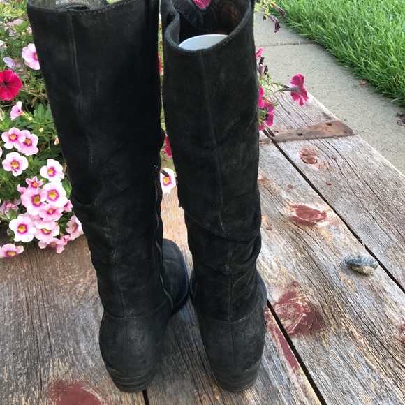 ☀️Born Barren Distressed Black Suede Tall Boot - Picture 12 of 14